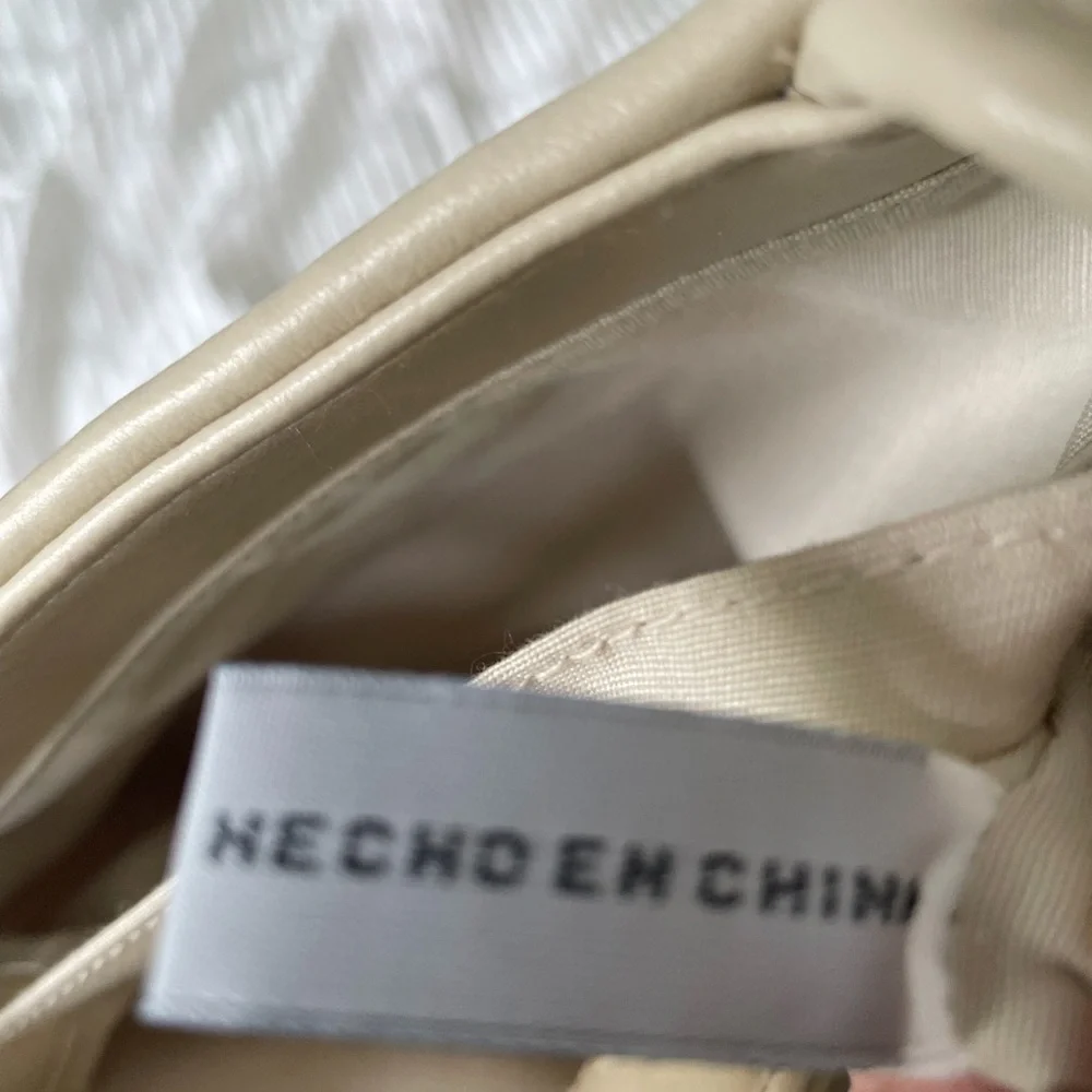 Elegant Cream Woven Shoulder Handbag - 2 Tone